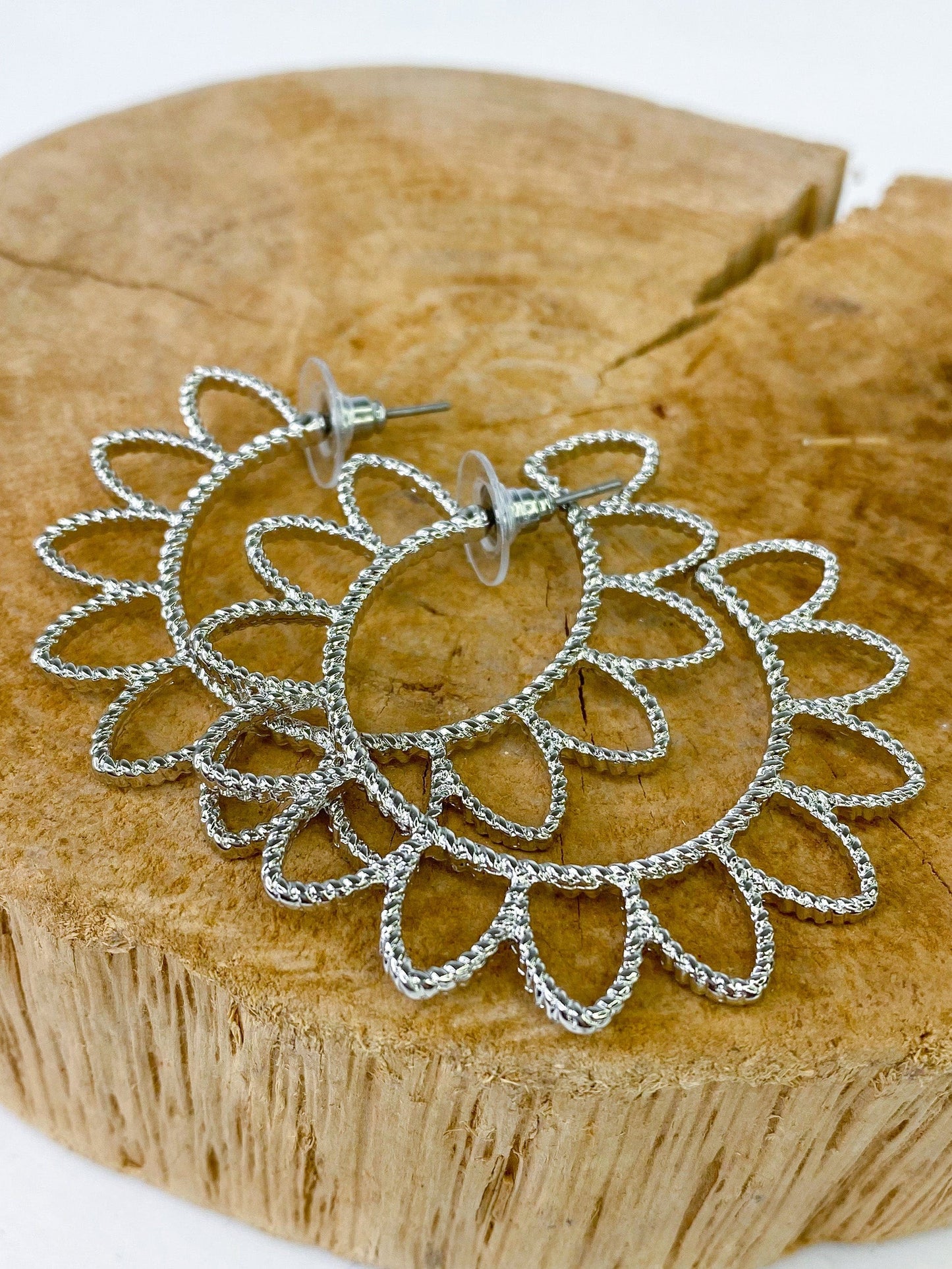 Earrings Just Daisy Hoop SIlver