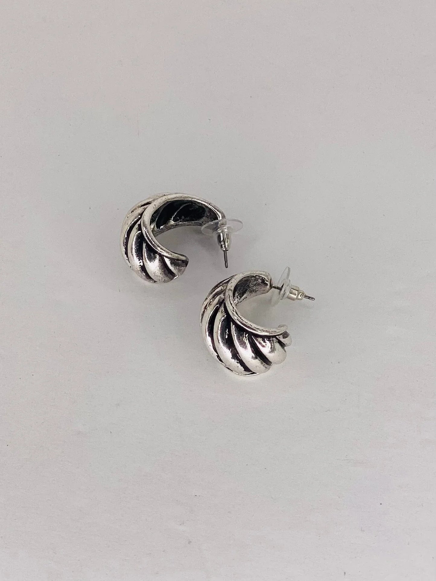Earrings Nubby Swirl Hoop Sylvie