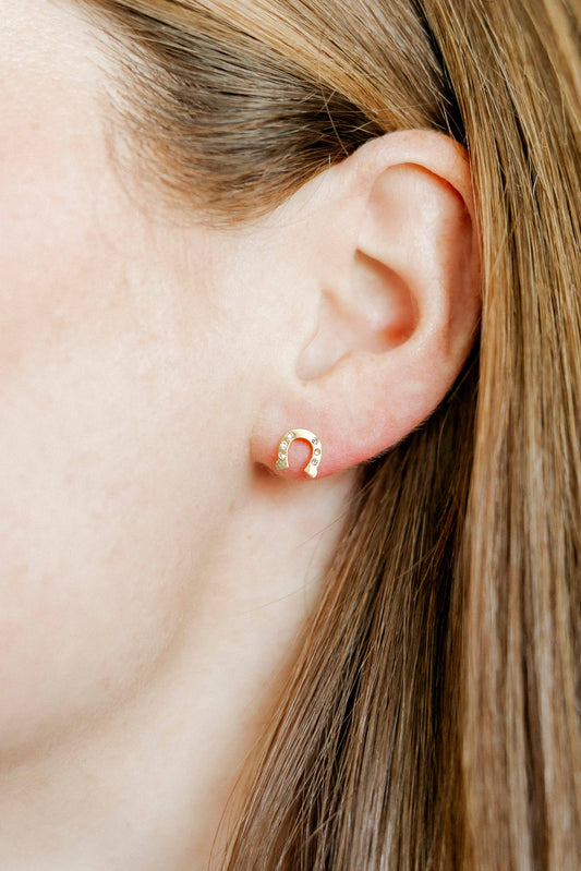 Screwback Stud Earrings - Horseshoe Gold
