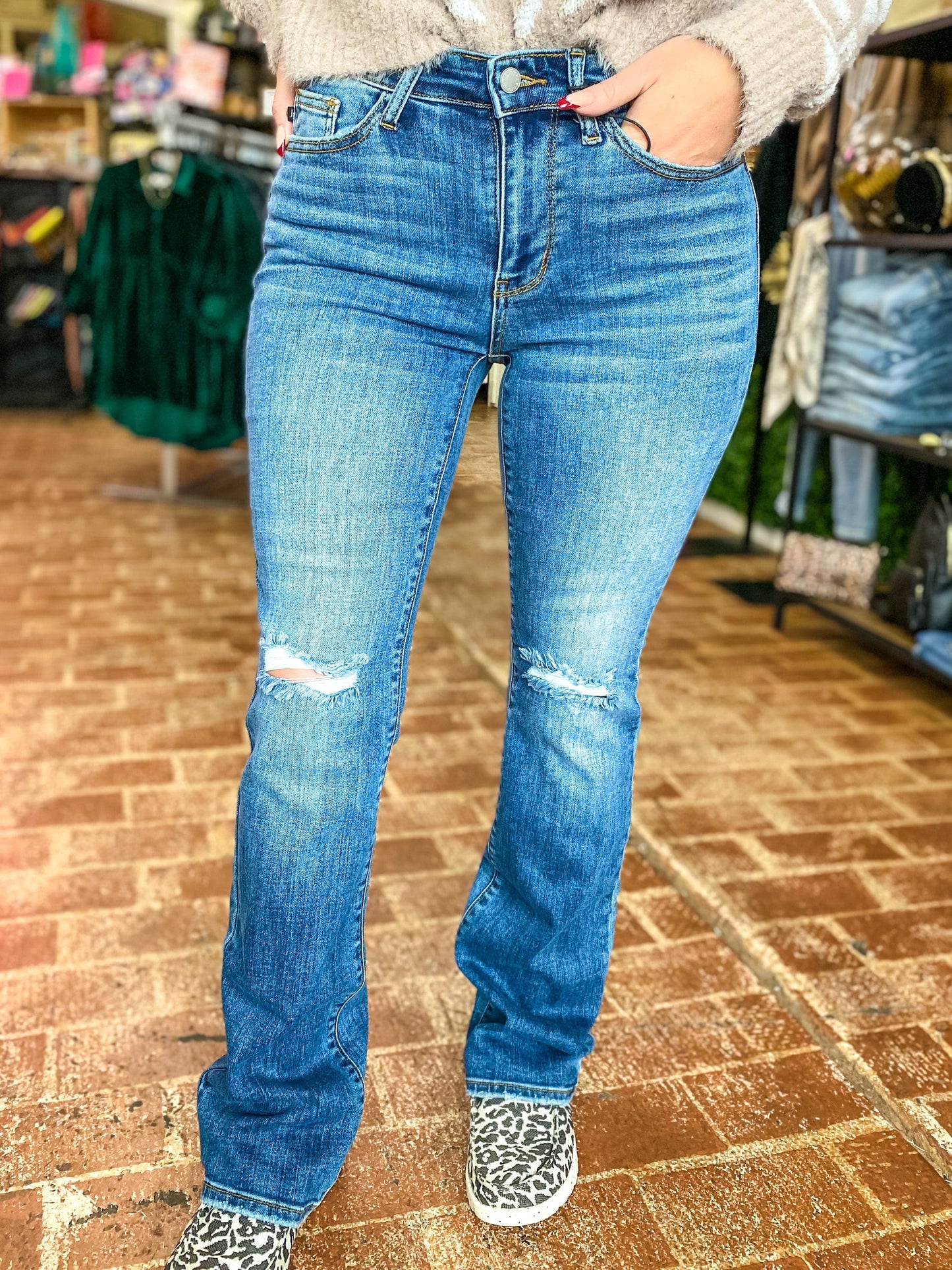 Bottoms Judy Blue Midrise Bootcut-Distressed