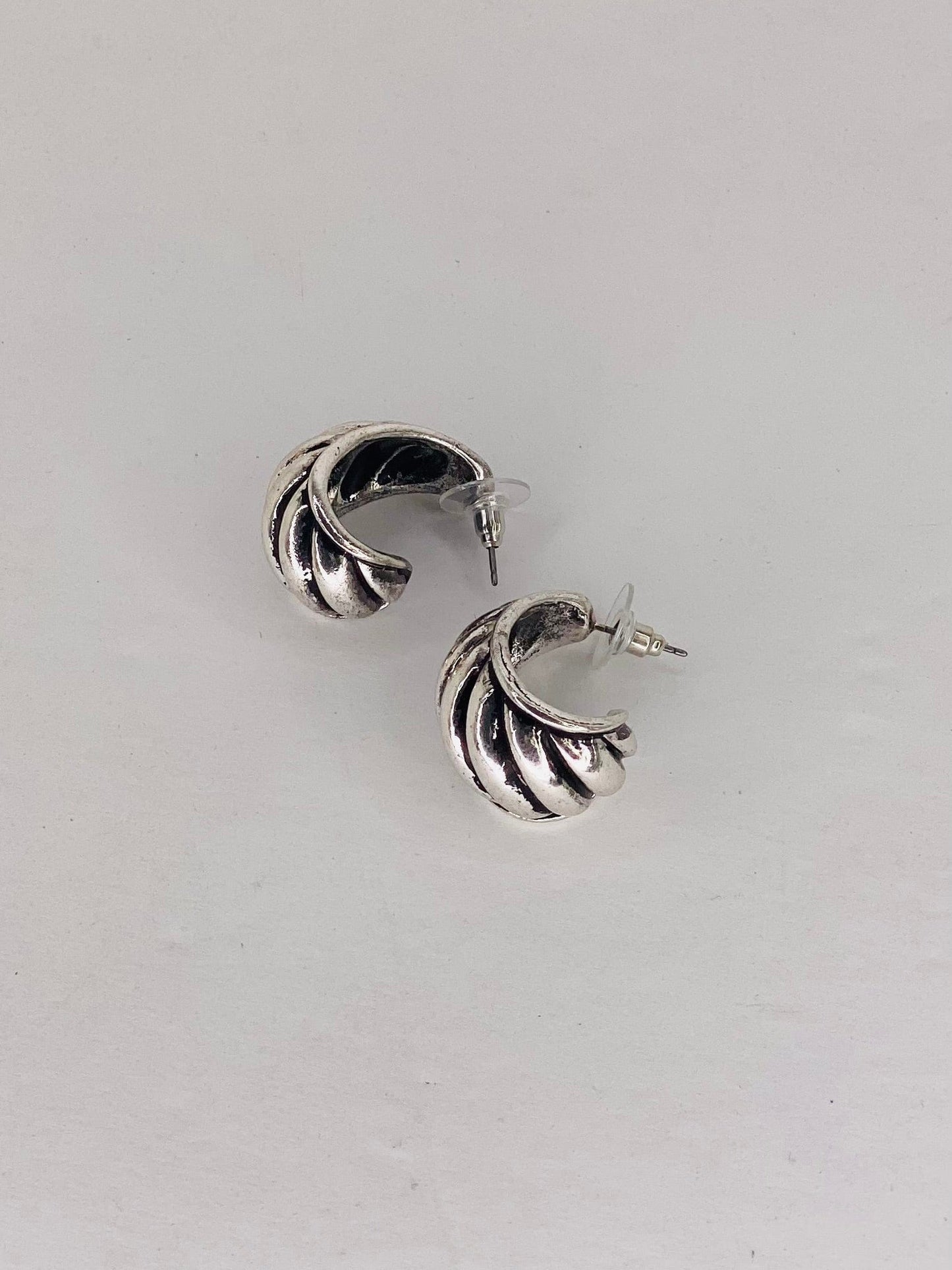 Earrings Nubby Swirl Hoop Sylvie